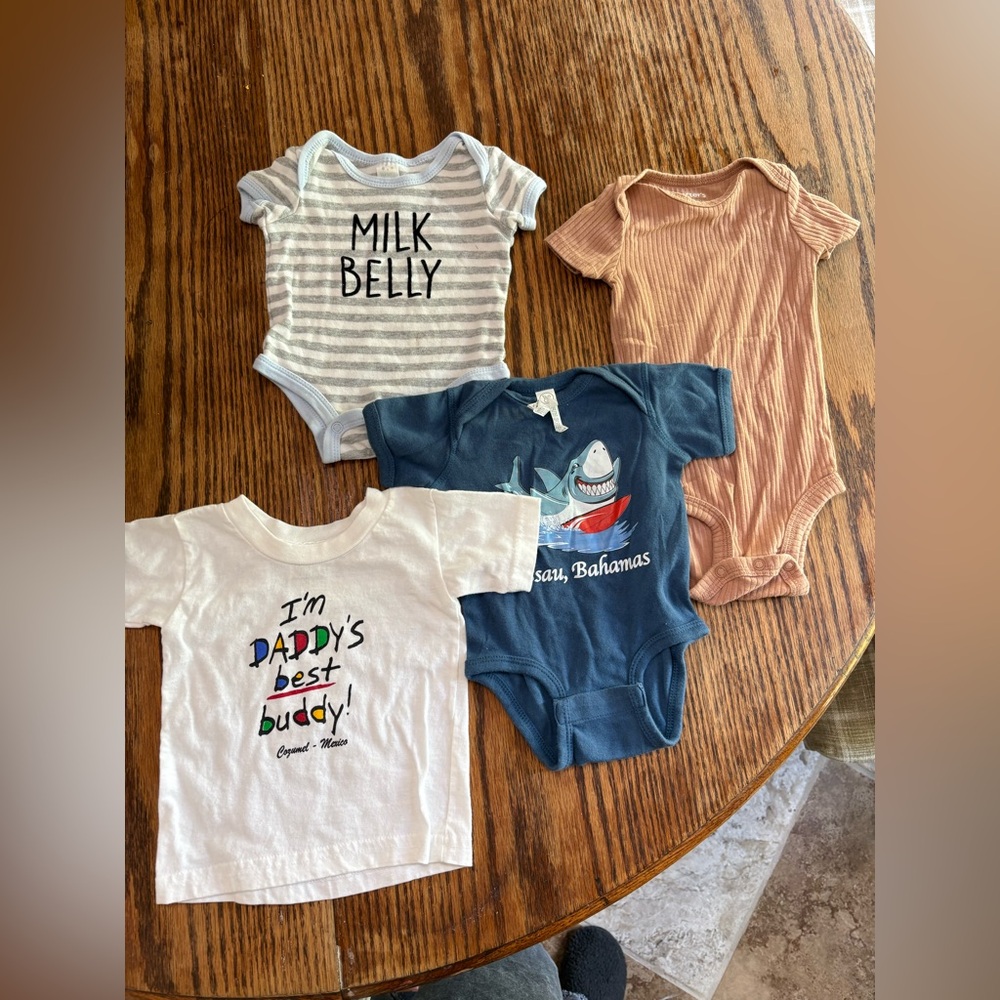 Baby clothes Sz 6 months